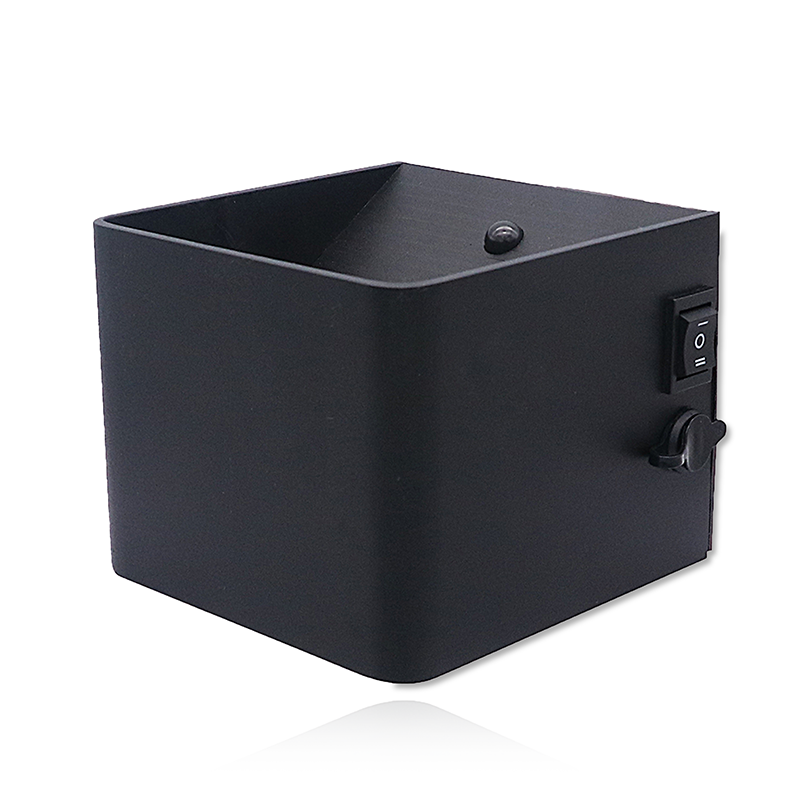 LED Wandlamp Nomo | Oplaadbaar | PIR-sensor | 6W | 250lm | 2700K | Zwart